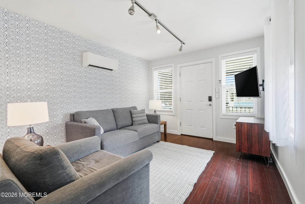 46 Broadway Avenue - Photo 4
