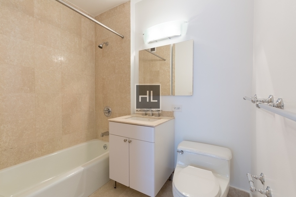 West 48th Street - Photo 3