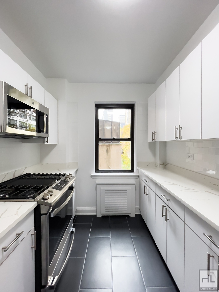 Beekman Place - Photo 8