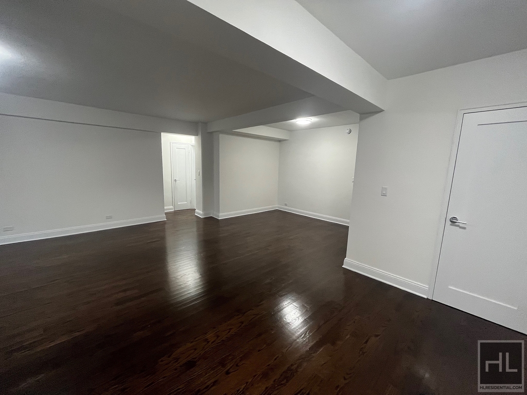 Beekman Place - Photo 2