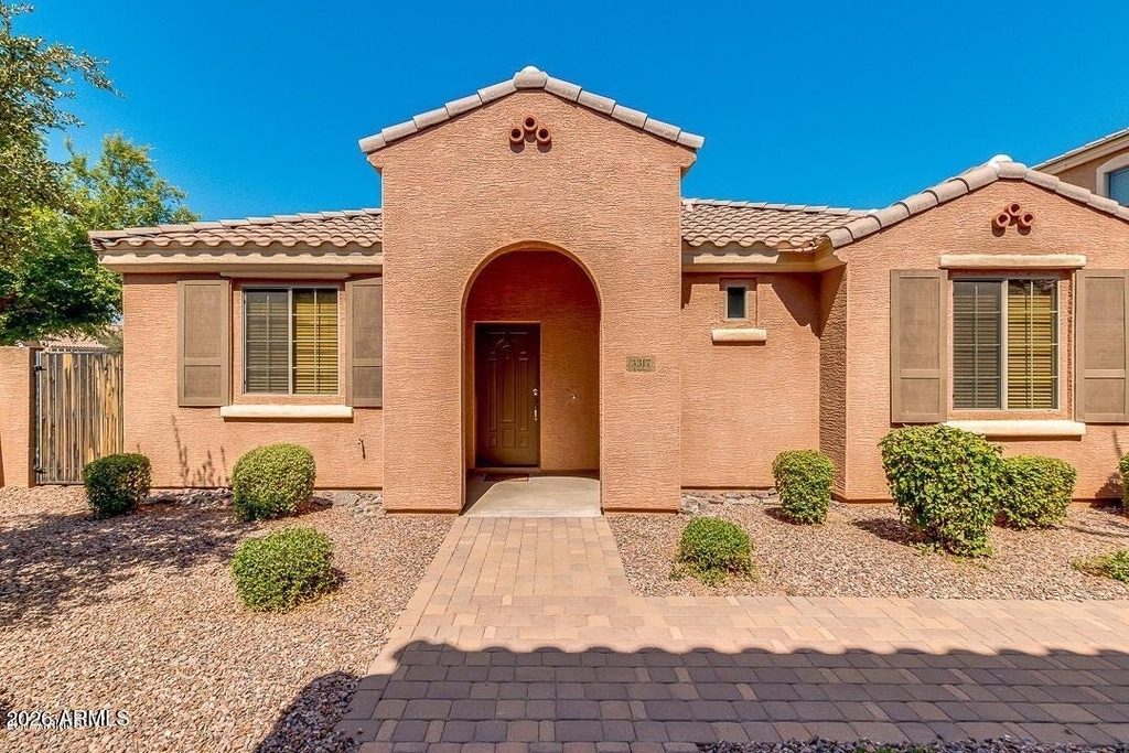 3317 E Loma Vista Street - Photo 0