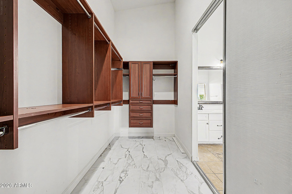 29601 W Columbus Avenue - Photo 13
