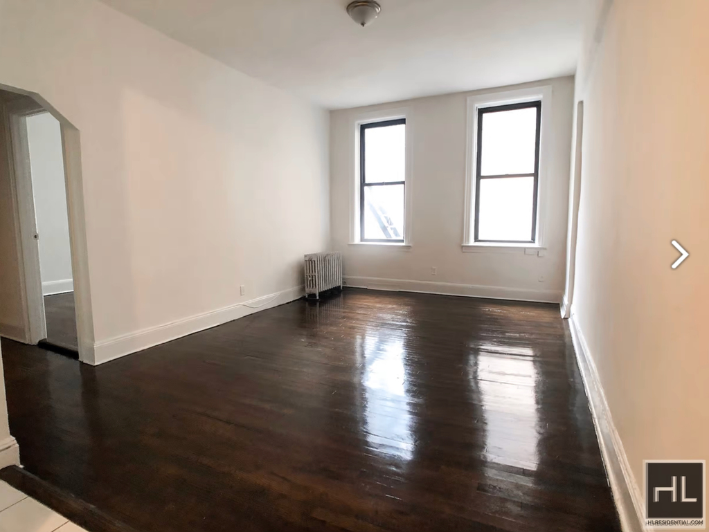 3 Avenue - Photo 0