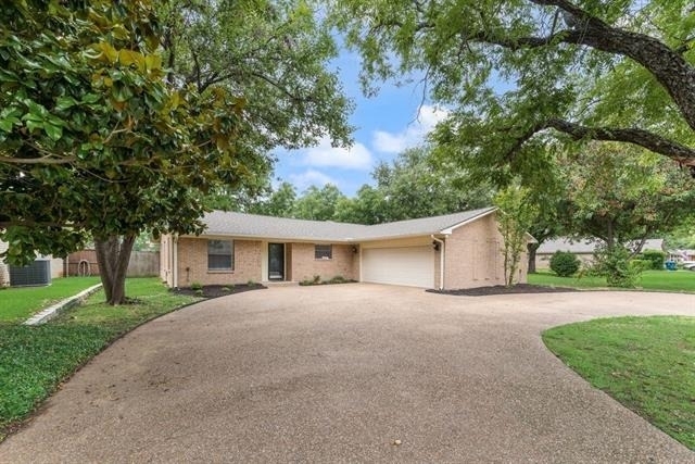 2697 Poplar Drive - Photo 0