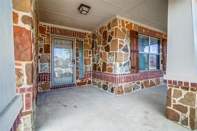 2100 Willow Creek Drive - Photo 2