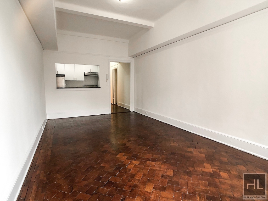 West 73rd Street - Photo 1
