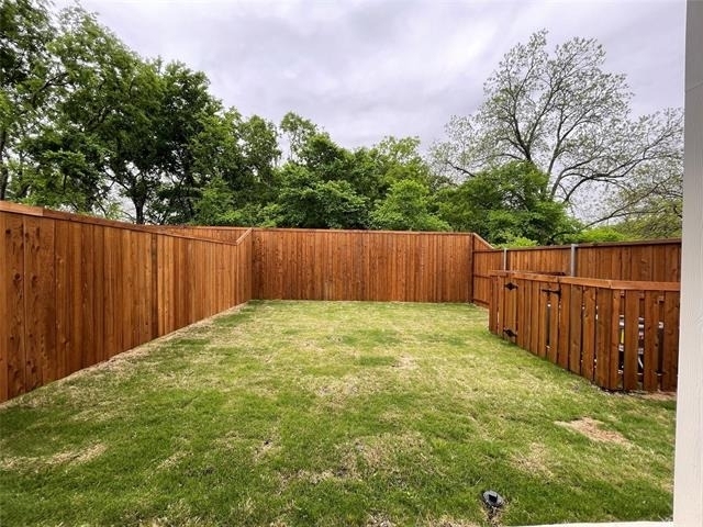 2417 N Winnetka Avenue - Photo 33