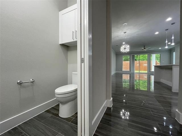 2417 N Winnetka Avenue - Photo 2