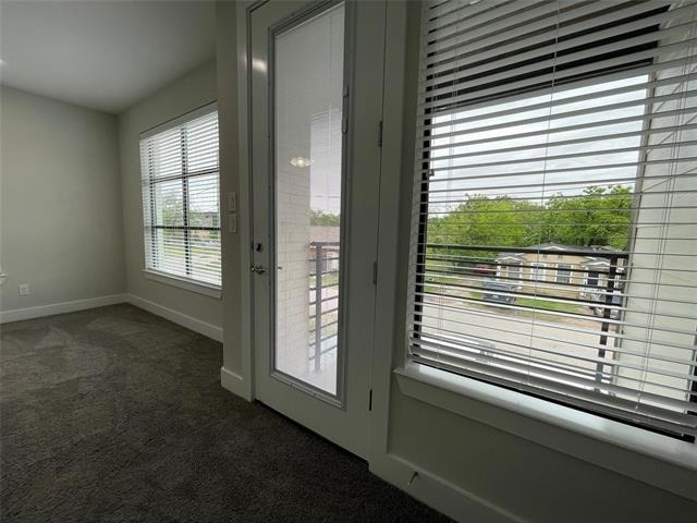 2417 N Winnetka Avenue - Photo 19