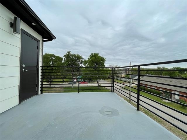 2417 N Winnetka Avenue - Photo 30