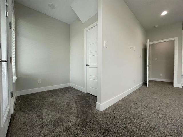 2417 N Winnetka Avenue - Photo 18