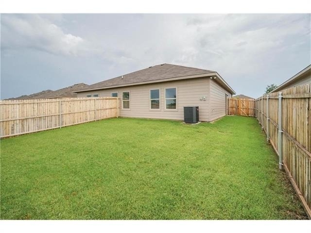 428 Canvas Court - Photo 11