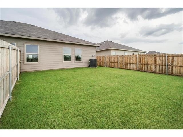 428 Canvas Court - Photo 12