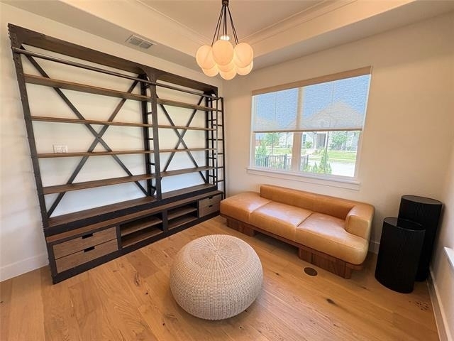 1451 Maplewood Drive - Photo 5