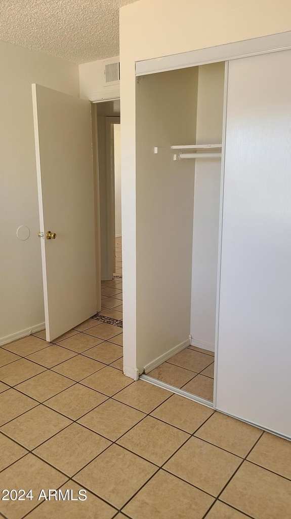 6111 W Cambridge Avenue - Photo 13