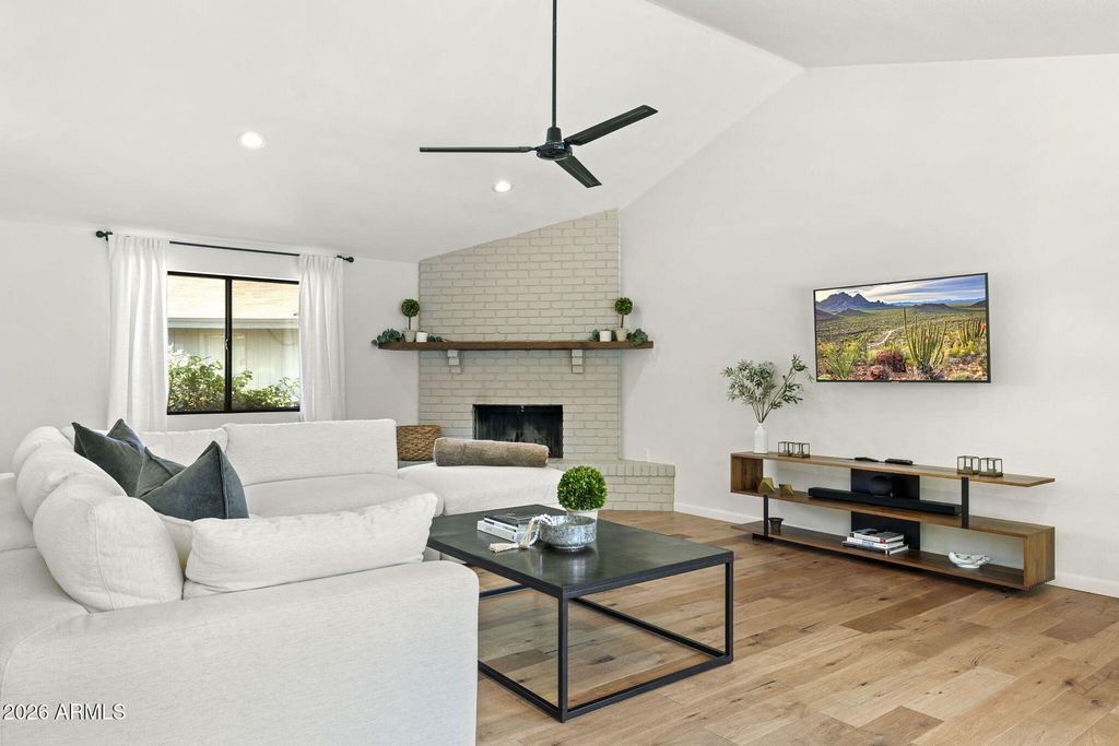 2601 E Sahuaro Drive - Photo 11
