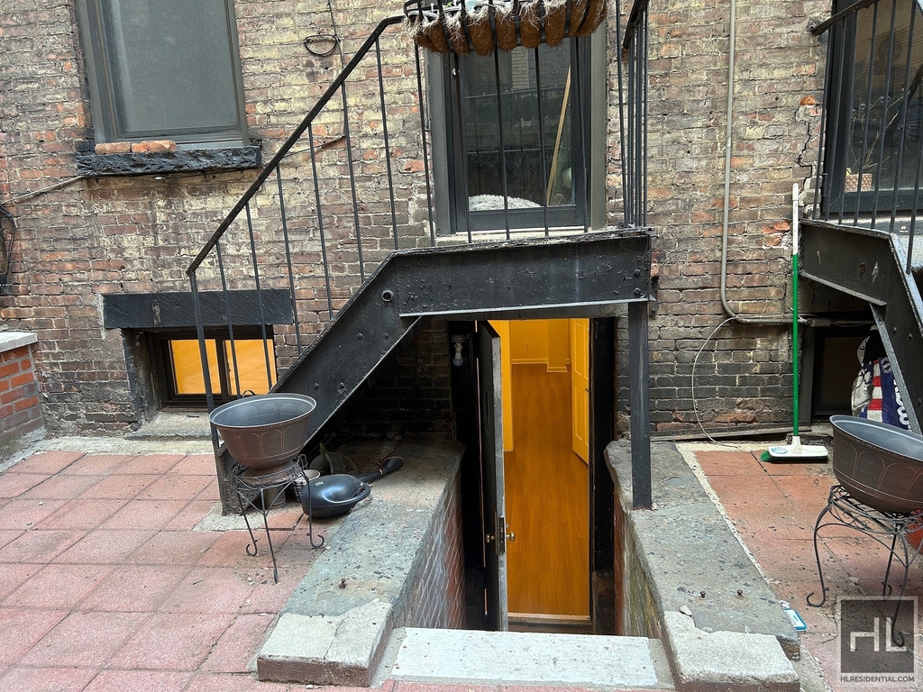East 84 Street - Photo 0