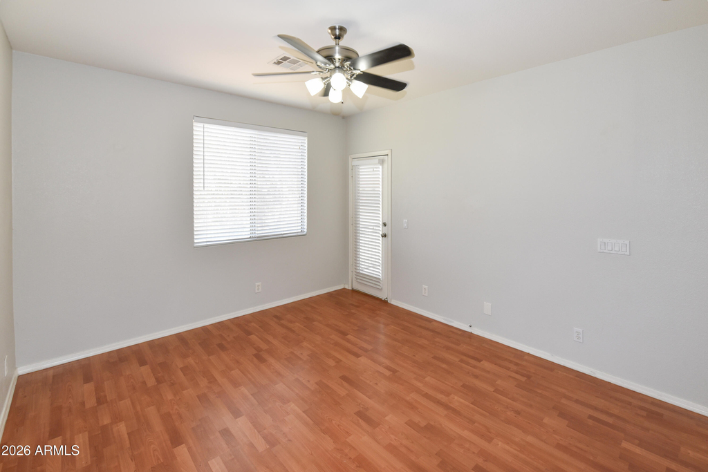 1335 E June Street - Photo 10