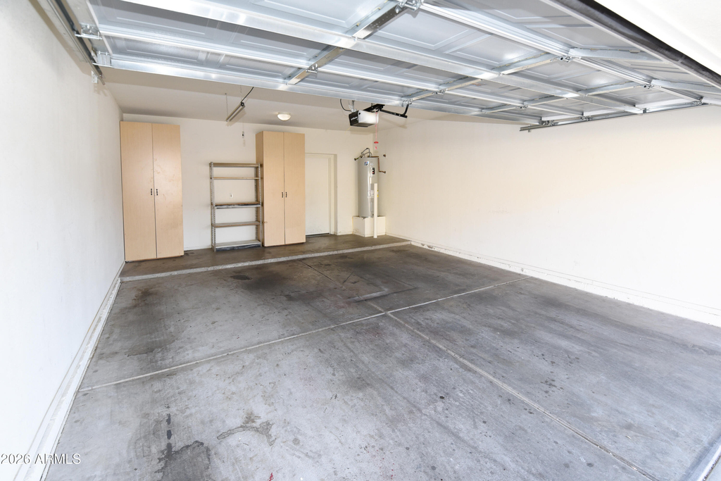 1335 E June Street - Photo 35