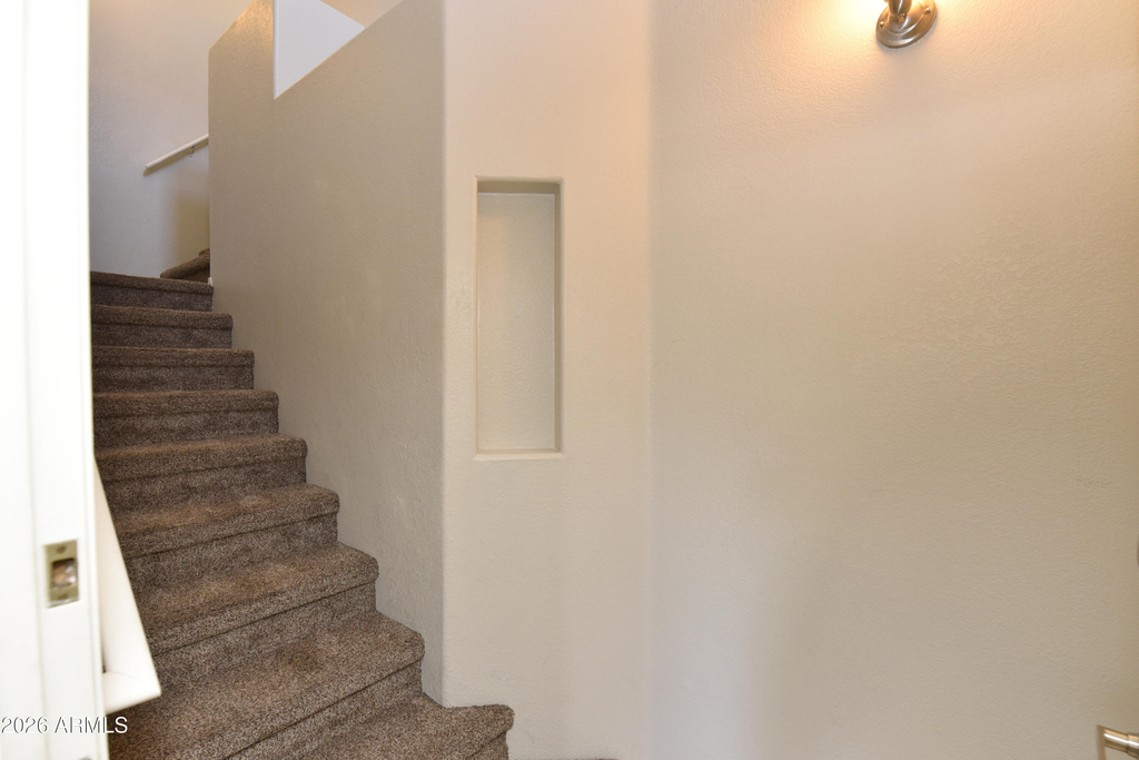 1335 E June Street - Photo 34
