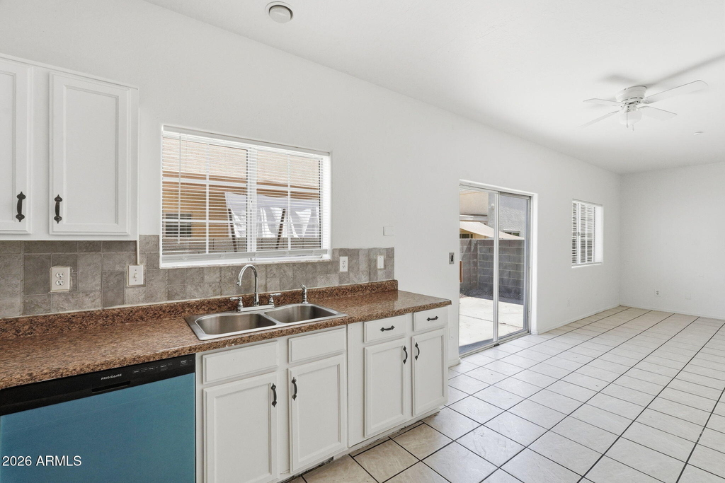 1026 W Libra Drive - Photo 14