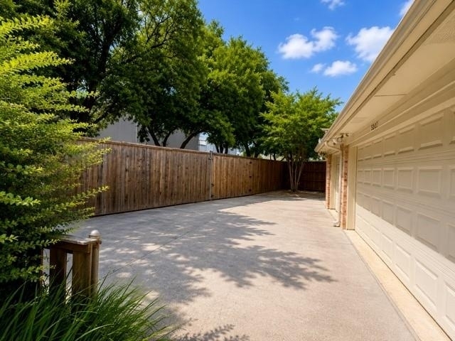 5001 Albany Drive - Photo 19