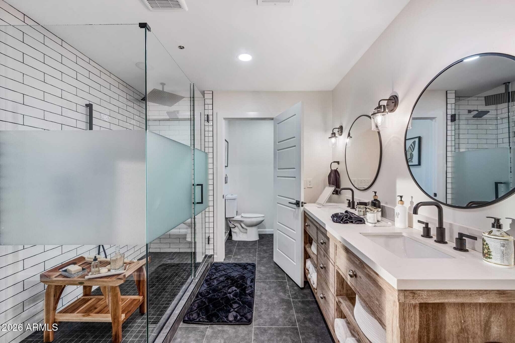 12216 N 65th Street - Photo 11