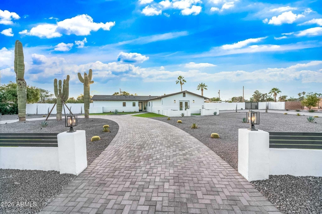 12216 N 65th Street - Photo 18