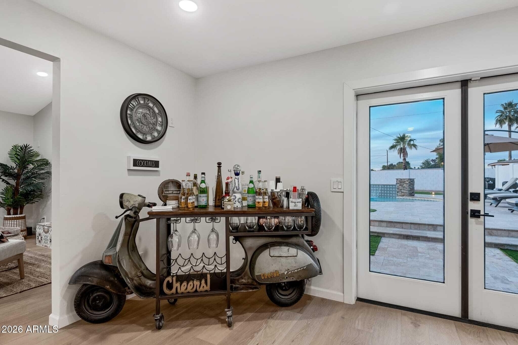 12216 N 65th Street - Photo 6