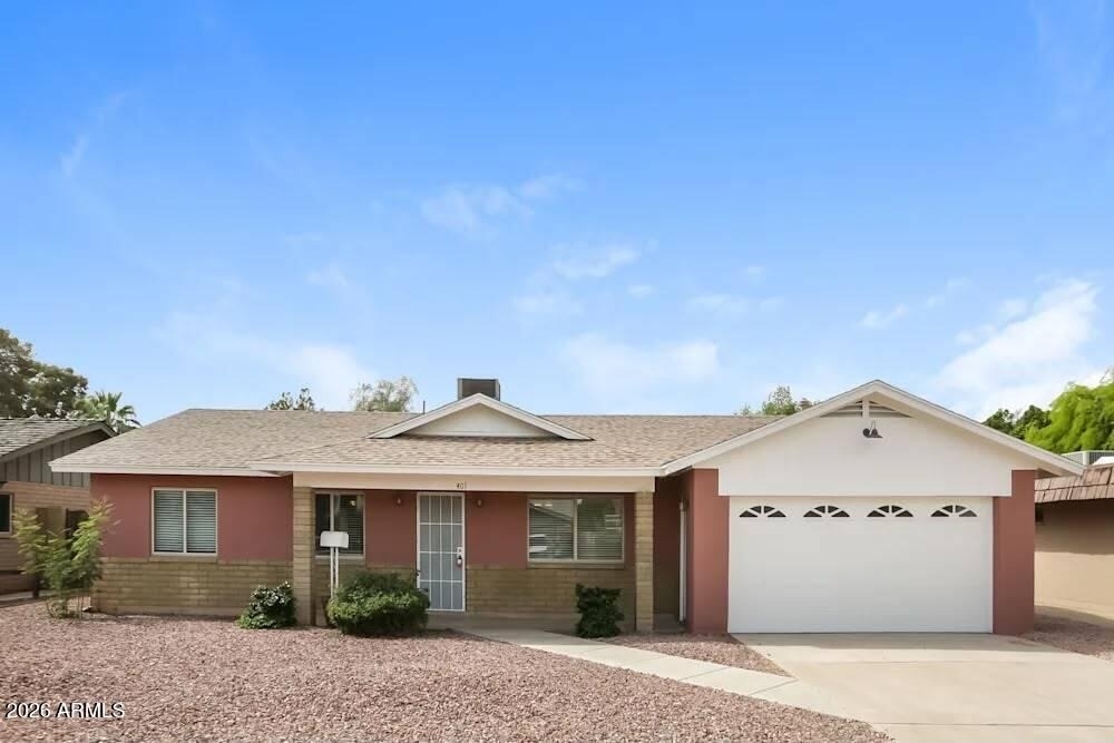 401 E Fremont Dr, Drive - Photo 0