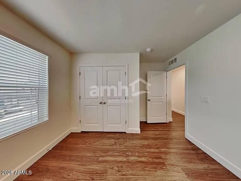678 W Laredo Avenue - Photo 13
