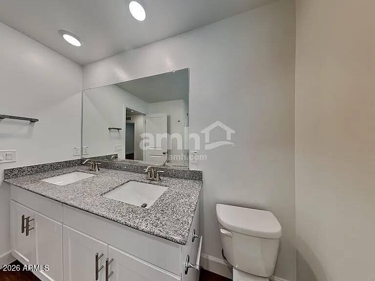 678 W Laredo Avenue - Photo 8