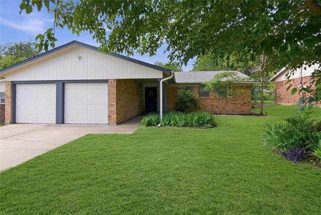 6017 Blueridge Drive - Photo 3