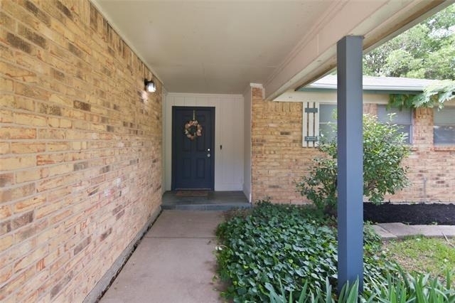 6017 Blueridge Drive - Photo 4