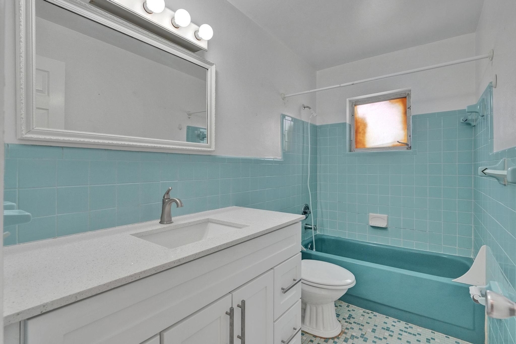 7010-7012 Nw 78th Avenue - Photo 30