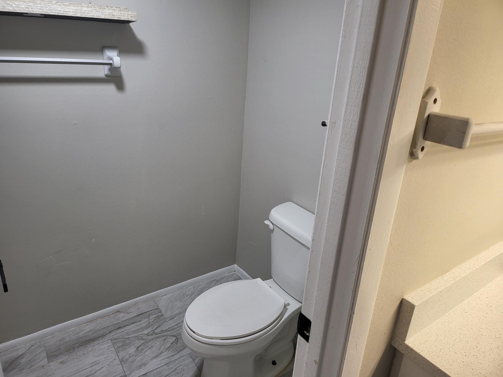 1562 Se Royal Green Circle - Photo 14