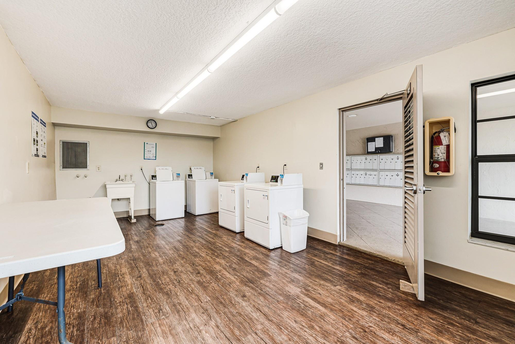 6 Royal Palm Way - Photo 24