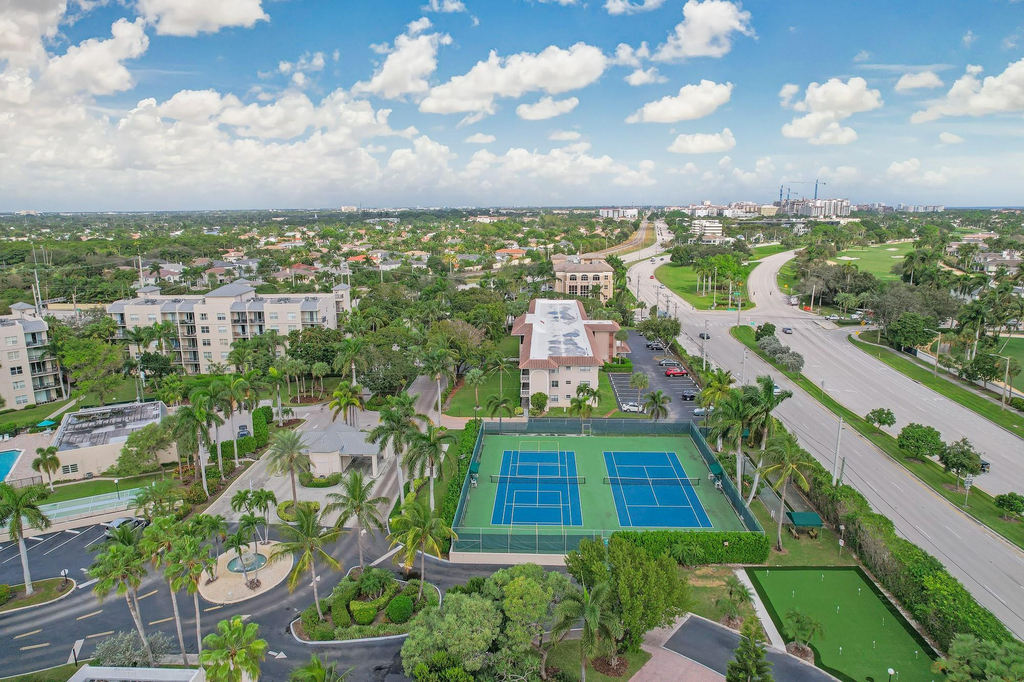 6 Royal Palm Way - Photo 22