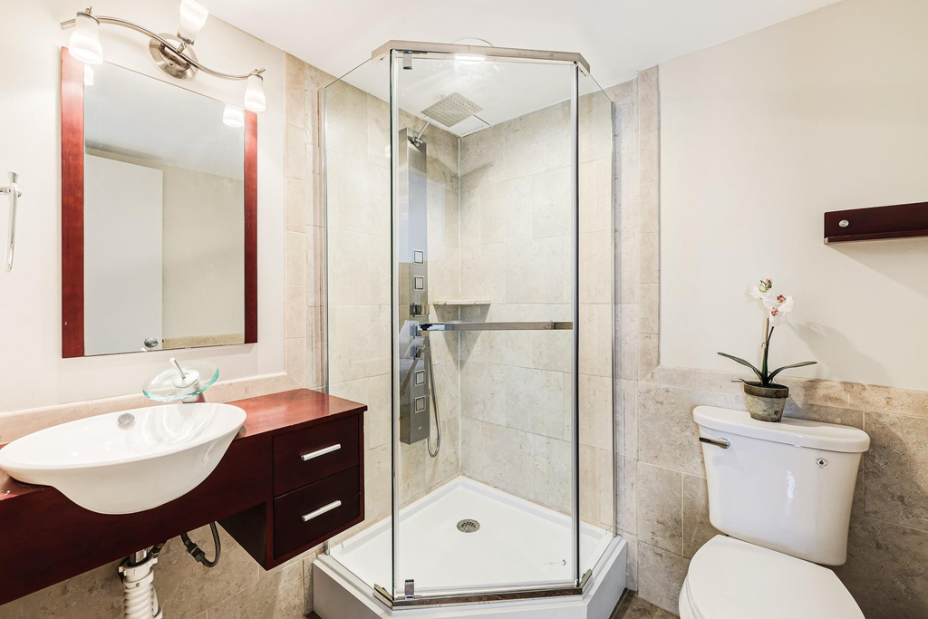 6 Royal Palm Way - Photo 17