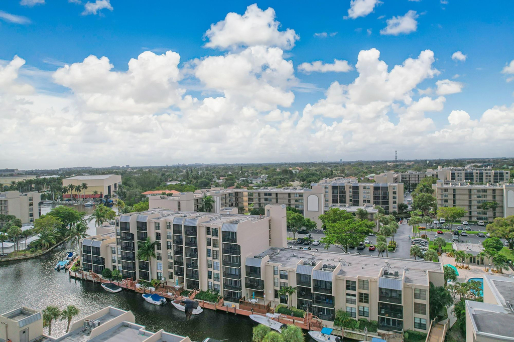 6 Royal Palm Way - Photo 21