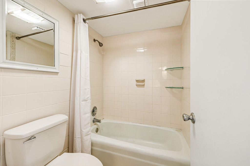 6 Royal Palm Way - Photo 14