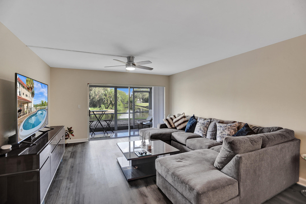 3601 Inverrary Drive - Photo 10