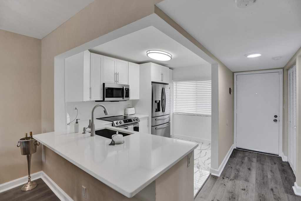 3601 Inverrary Drive - Photo 5