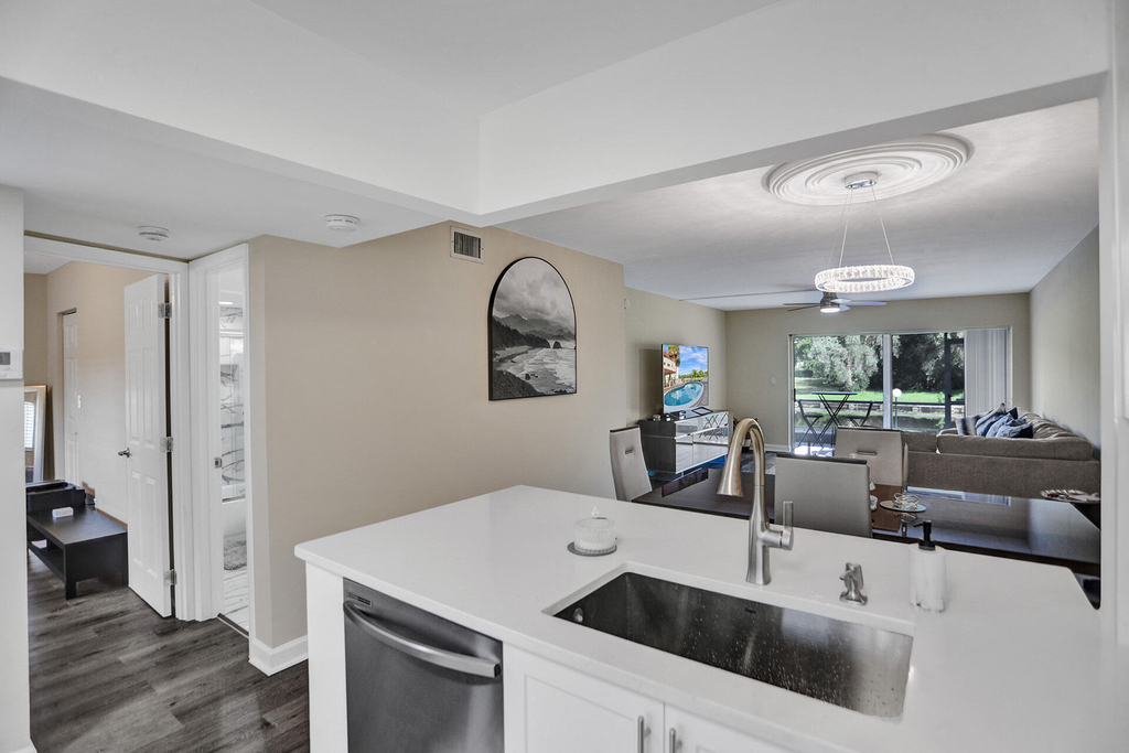 3601 Inverrary Drive - Photo 4