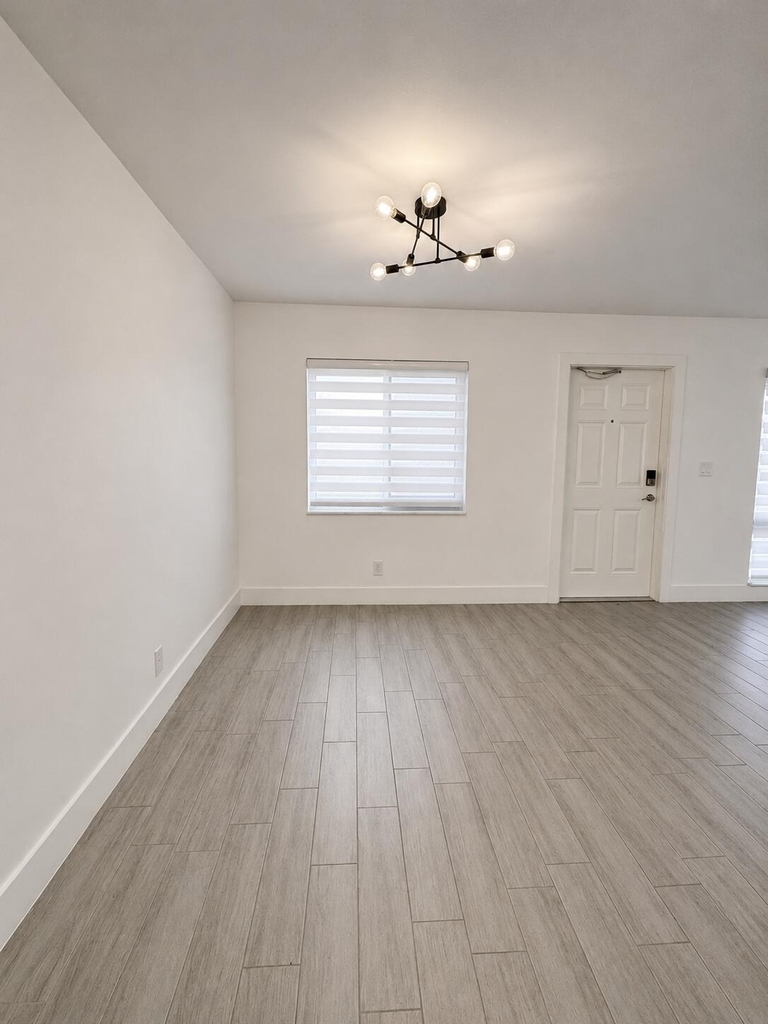 130 Nw 57th Street - Photo 3