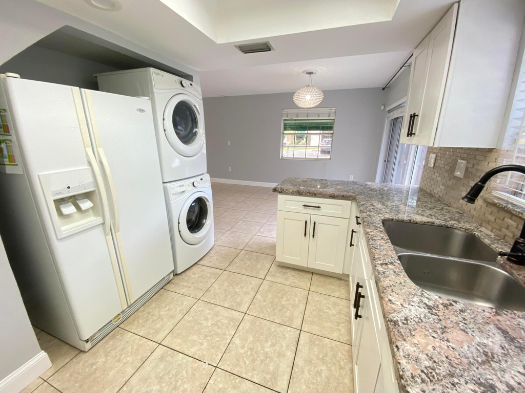 12366 Sw 51st Place - Photo 8