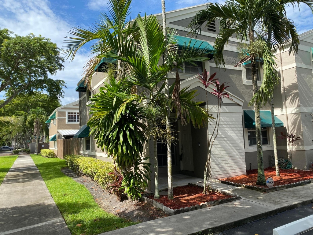 12366 Sw 51st Place - Photo 37
