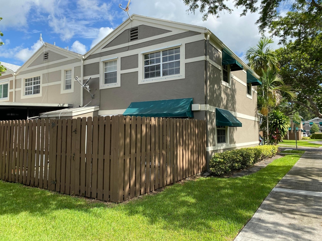 12366 Sw 51st Place - Photo 38