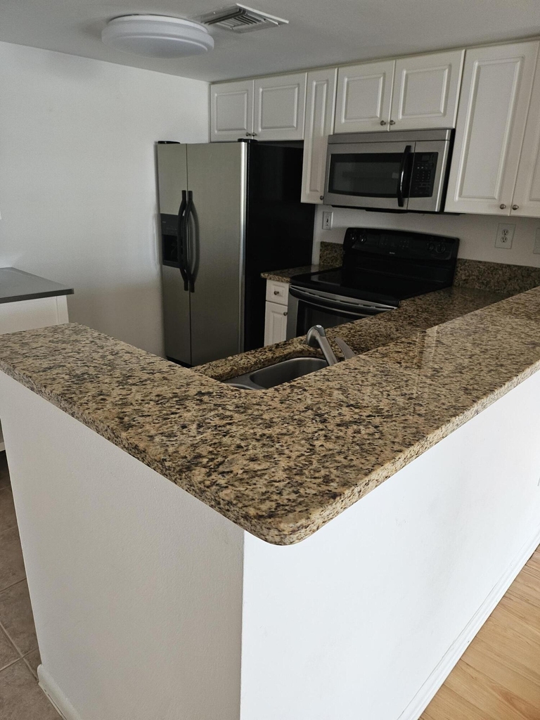 520 Se 5th Avenue - Photo 3