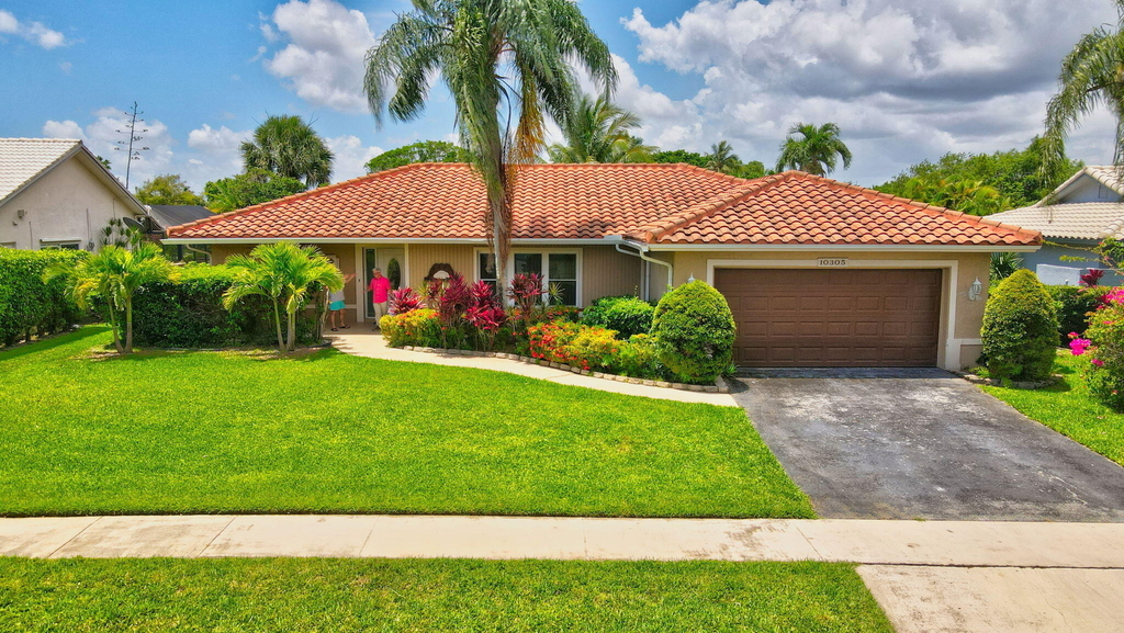 10305 Crosswind Road - Photo 0